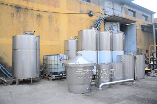 久鼎設(shè)備 小型高粱酒釀酒設(shè)備 高粱釀酒設(shè)備圖片